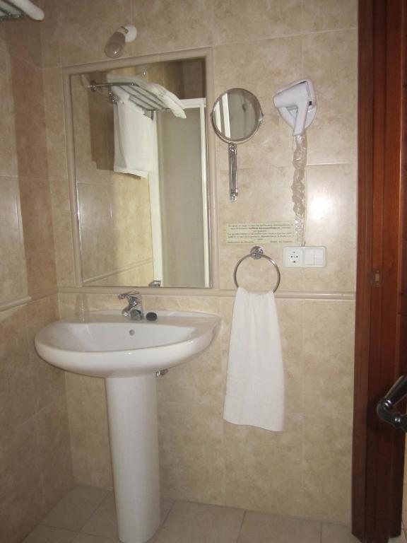 Hostal La Conilena Conil De La Frontera Cameră foto